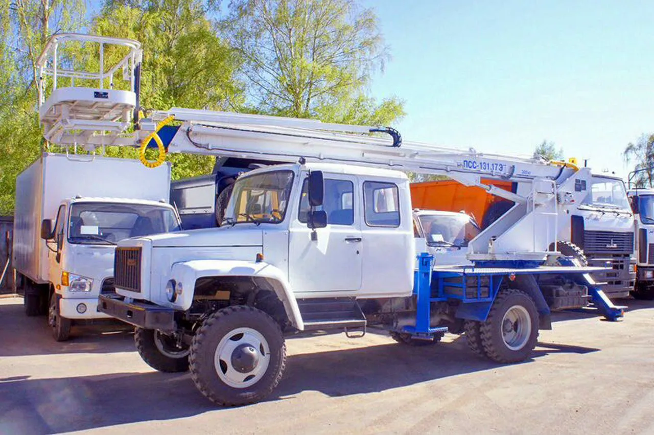 Мини-погрузчик BOBCAT S530